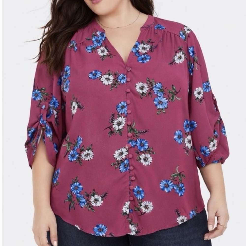 Torrid Berry Pink Floral Pullover Button 3/4 Sleeve Top